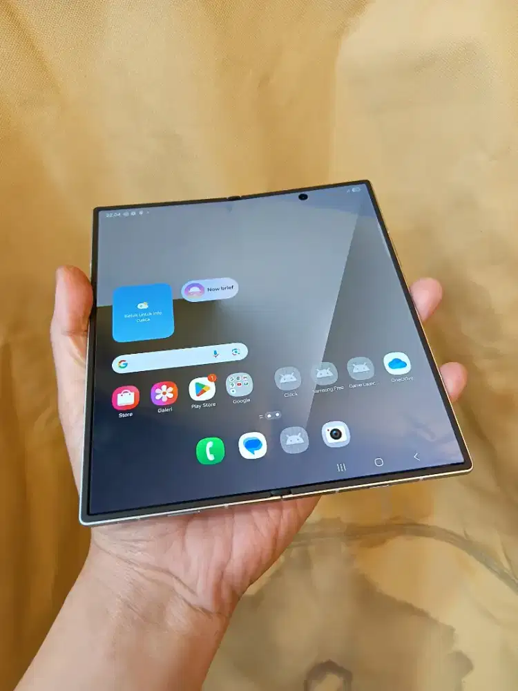 Samsung fold 7 512gb resmi Indonesia garansi 11 bulan like New