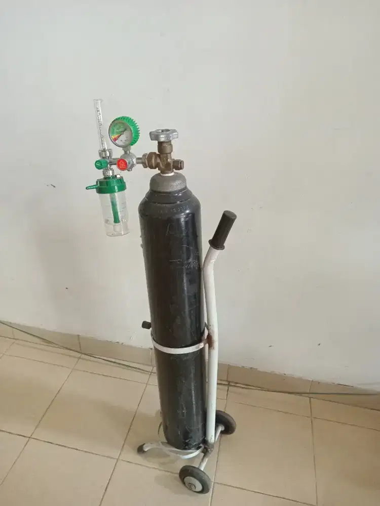 Tabung oksigen medis