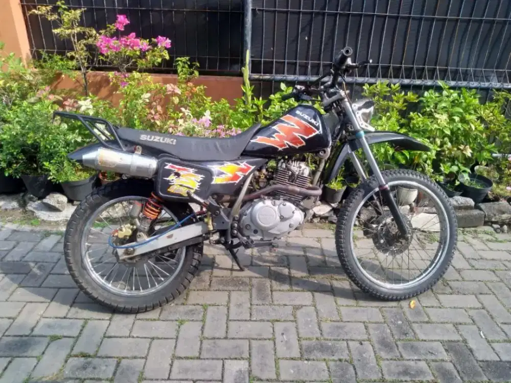 SUZUKI TS 125 basic THUNDER NEW