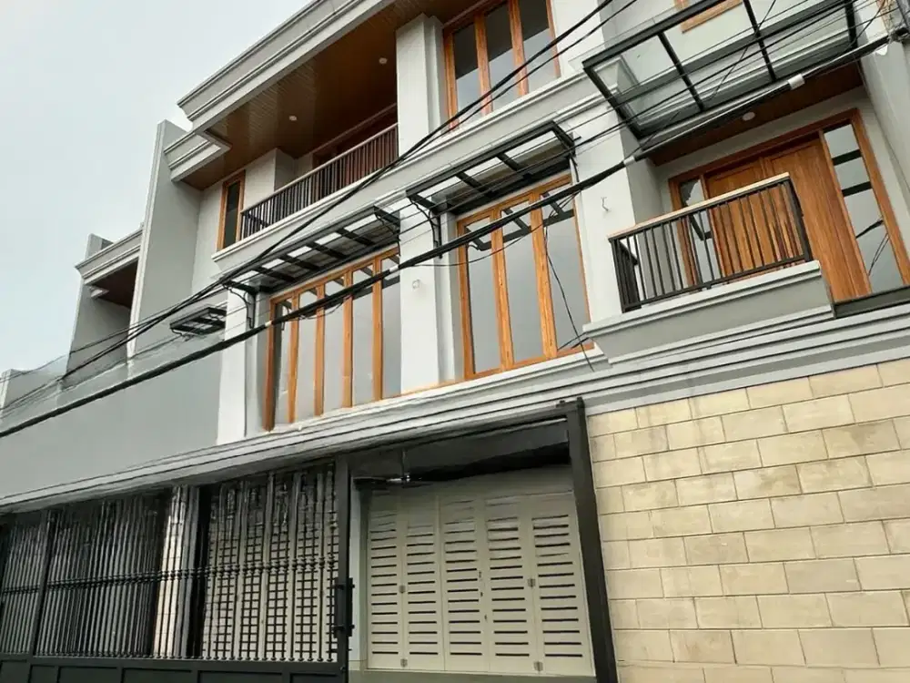 Rumah Dijual Cipete - Kebayoran Baru. UNIT NEW, Private Pool. NEGO