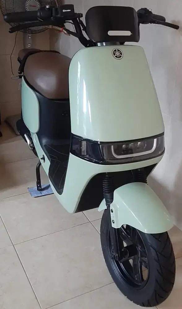 Sepeda listrik viar c3x hadiah kantor