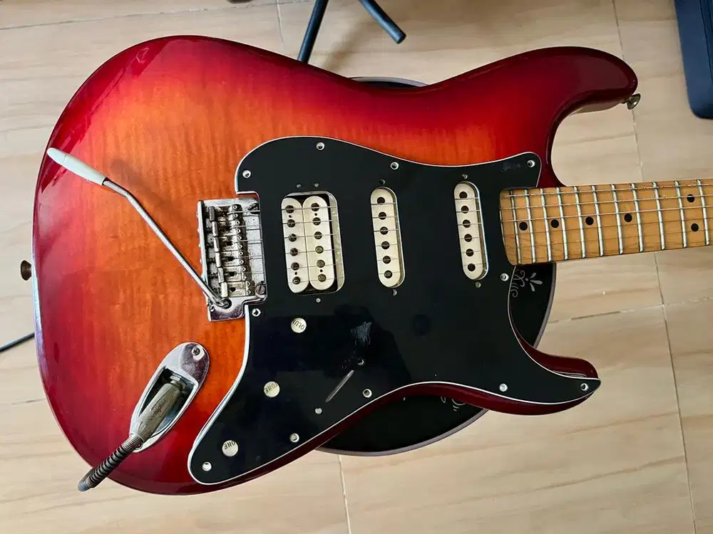 Fender Player Series Stratocaster Hss Plus Aged Cherry Burst Original