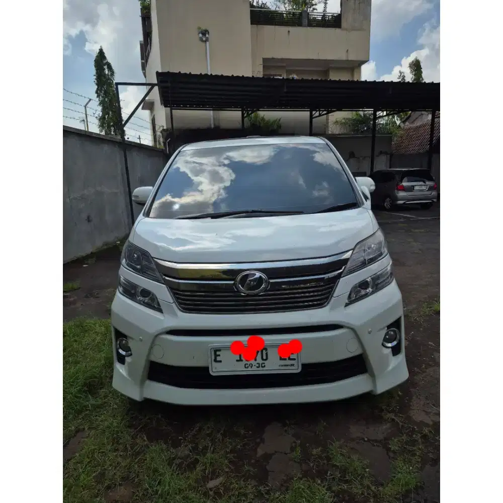 Dijual Vellfire ZG 2.4 2014 matic istimewa