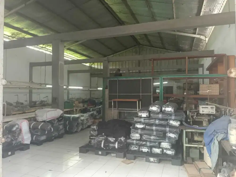 Strategis Area Gudang di Raya Ngembung - Cerme Gresik