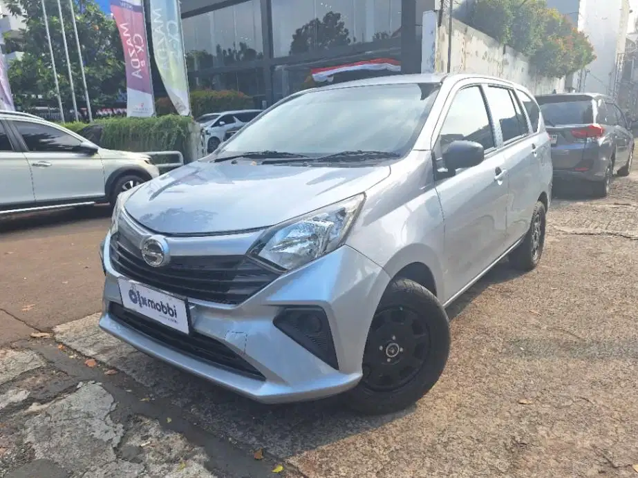 Like New Daihatsu Sigra Like New 1.0 D Bensin-MT 2023 Putih