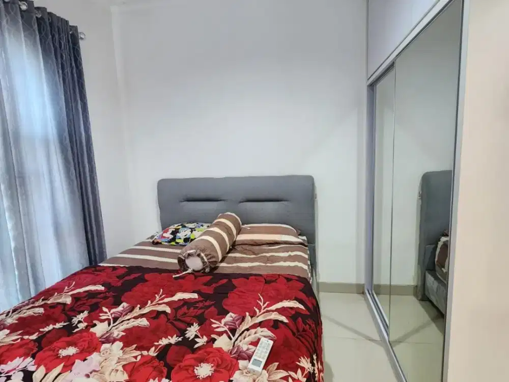 Sewa Cepat Rumah Murah Furnished Siap Pakai Cluster Laseine dengan Interior Mewah di Jakarta Garden City 028