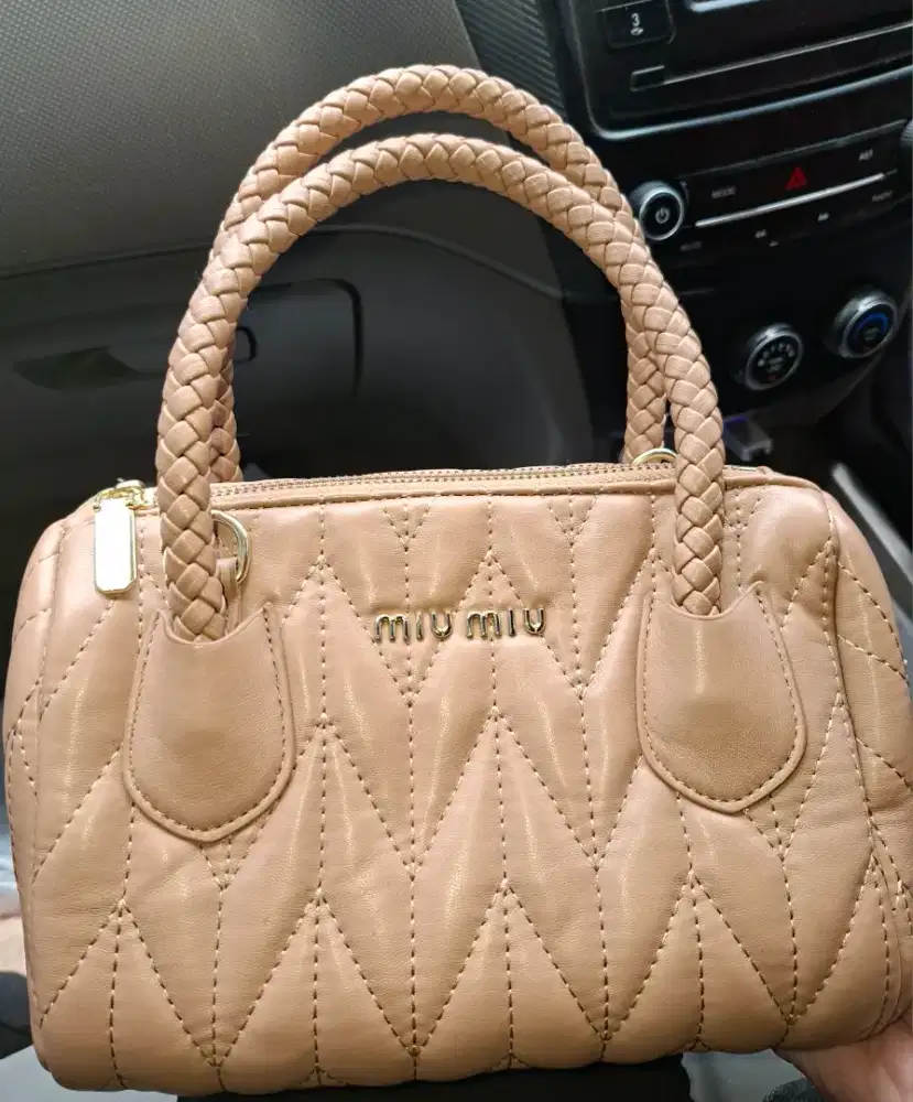 Tas tabung miu miu
