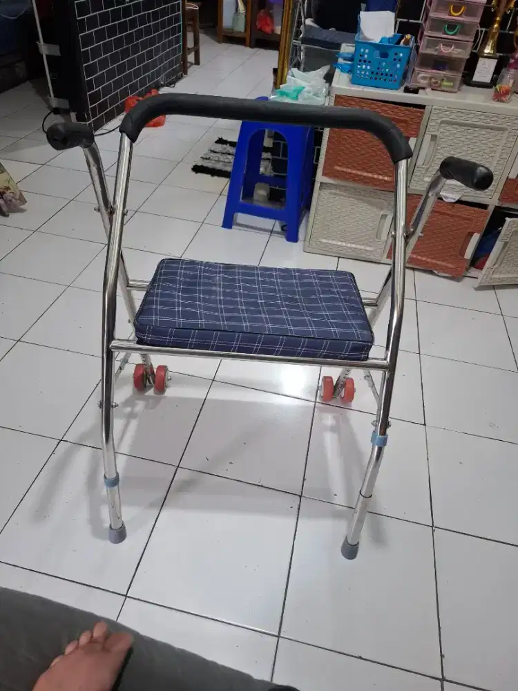 Alat bantu jalan murah