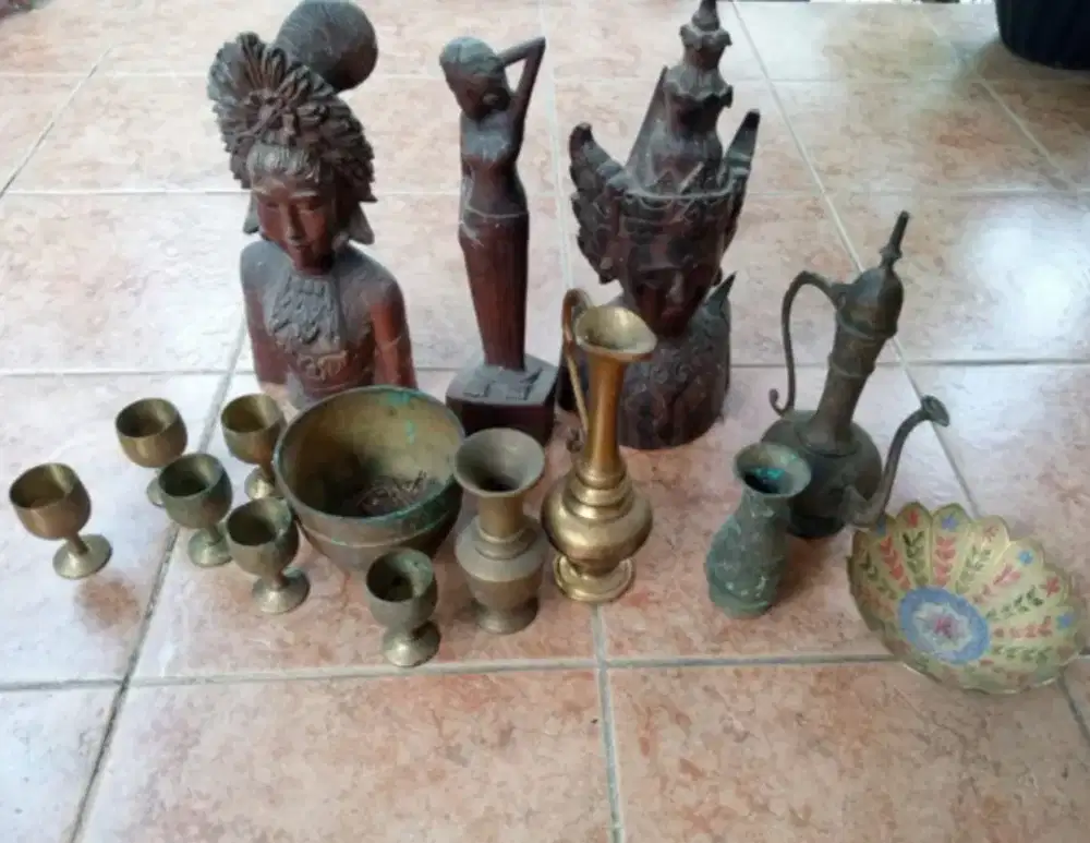 Di jual teko kuningan dan patung