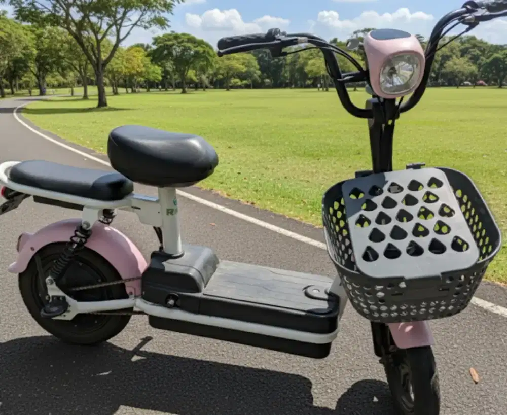 Jual cepat sepeda listrik , lok Kalideres