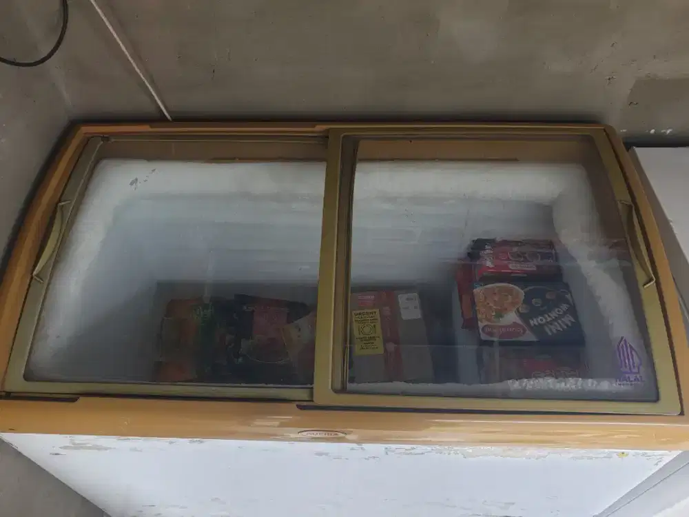 AUCMA FREZER KACA 400 LITER