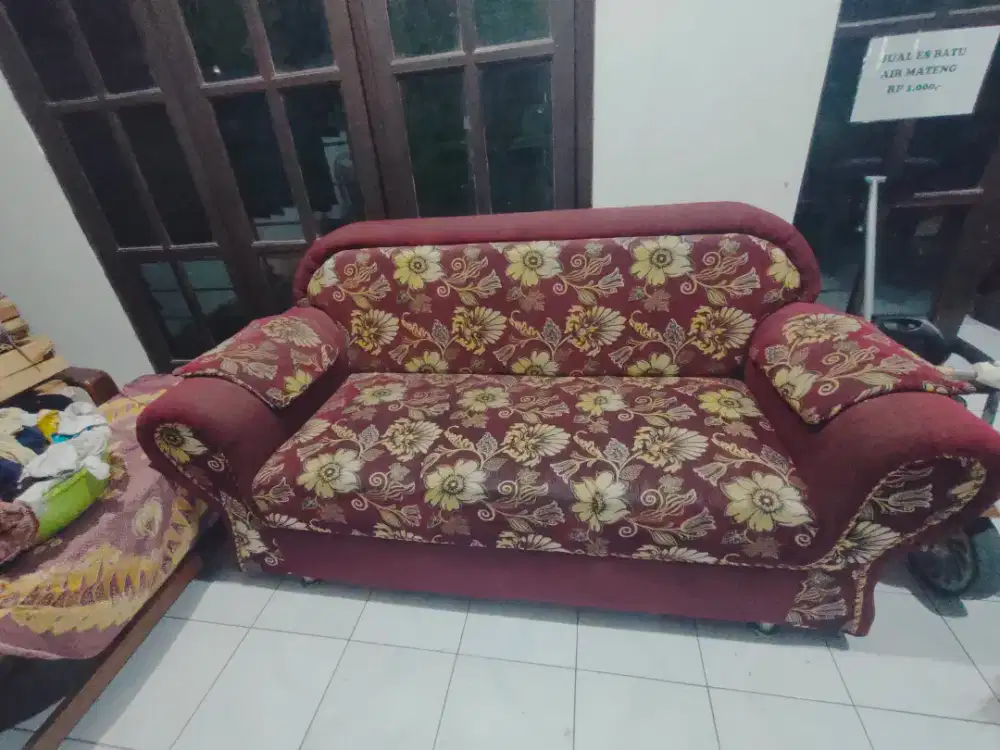 Sofa merah 3 biji