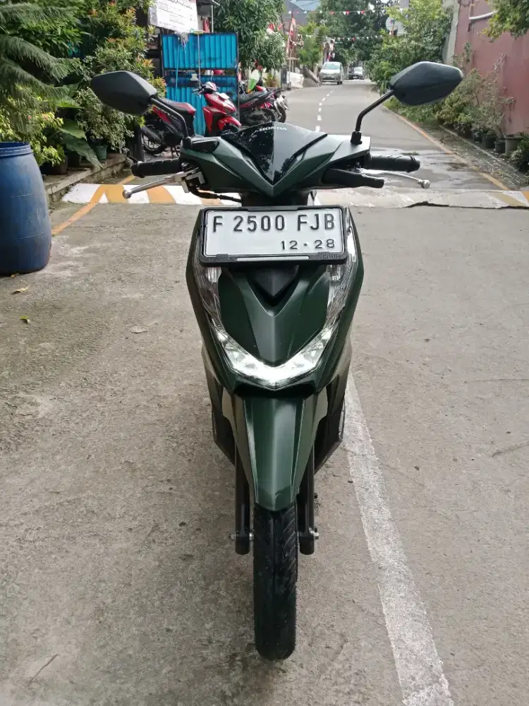 Dijual motor Honda Beat dlx 2023