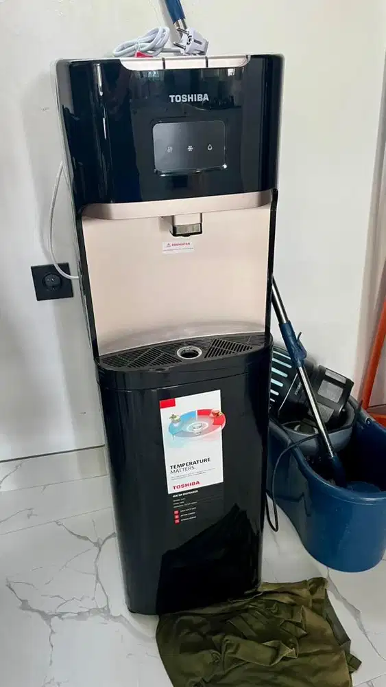 Dispenser toshiba