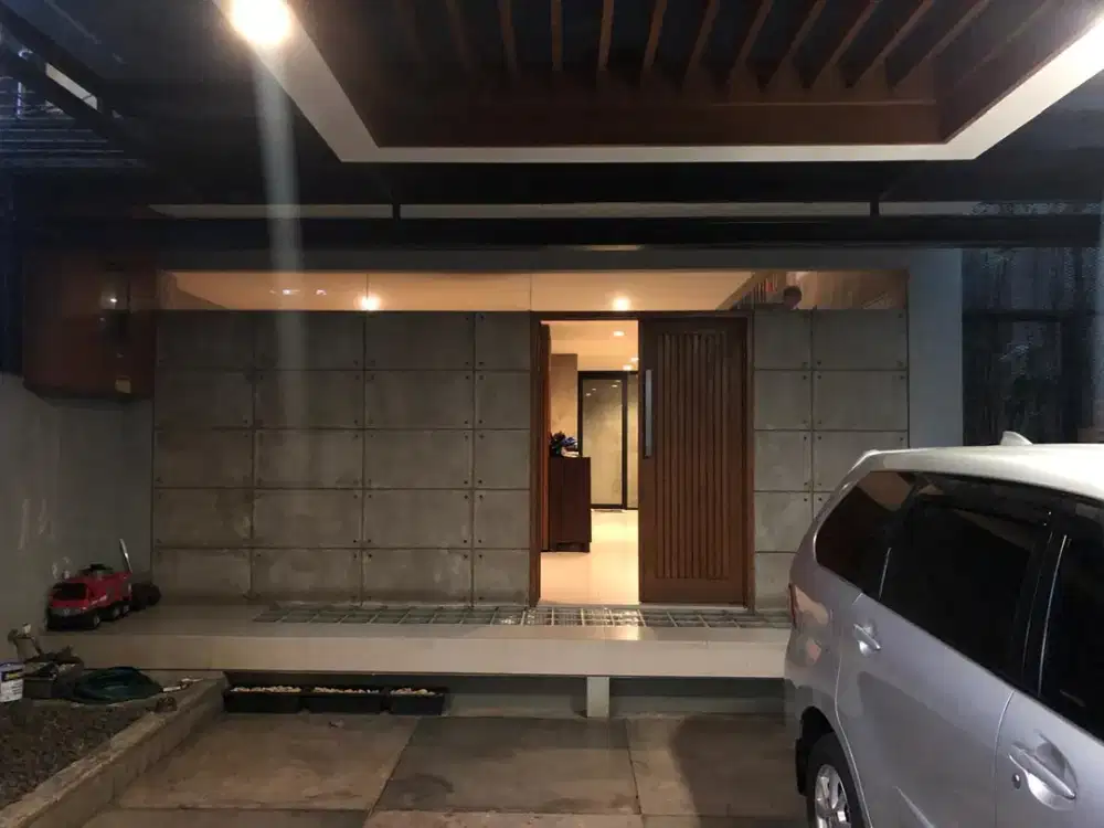 Rumah 3 Lantai + Basement Dijual di Rasamala Raya Menteng Dalam Tebet