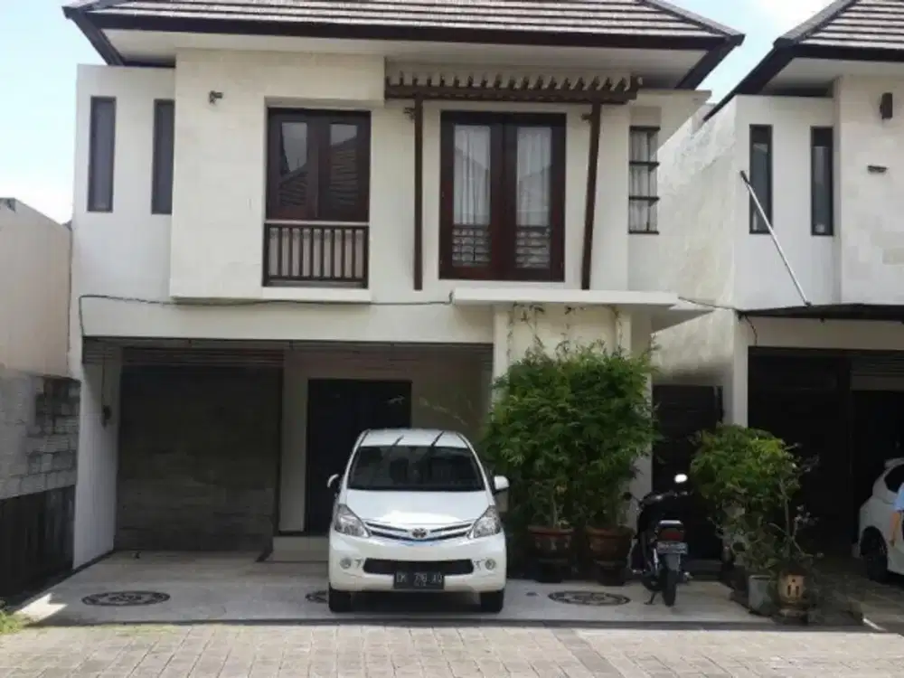 Villa Murah Strategis Royal SUNSET Dewi Sri kuta Bali
