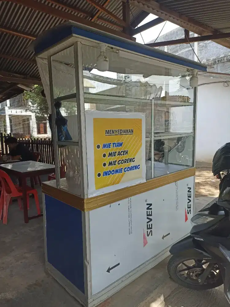 Steling jualan makanan