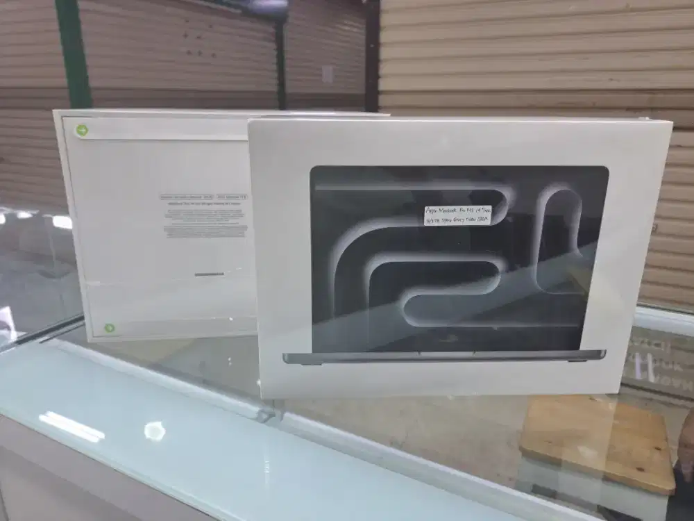Macbook Pro M3 16/1TB SSD Space Gray New BNIB IBOX Bisa Cicilan