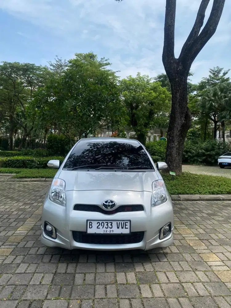 Yaris E 1.5 AT 2012
