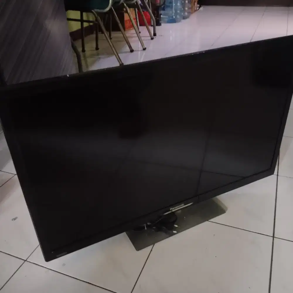 TV LED Panasonic 32 Inch – Mulus & Normal Siap Pakai