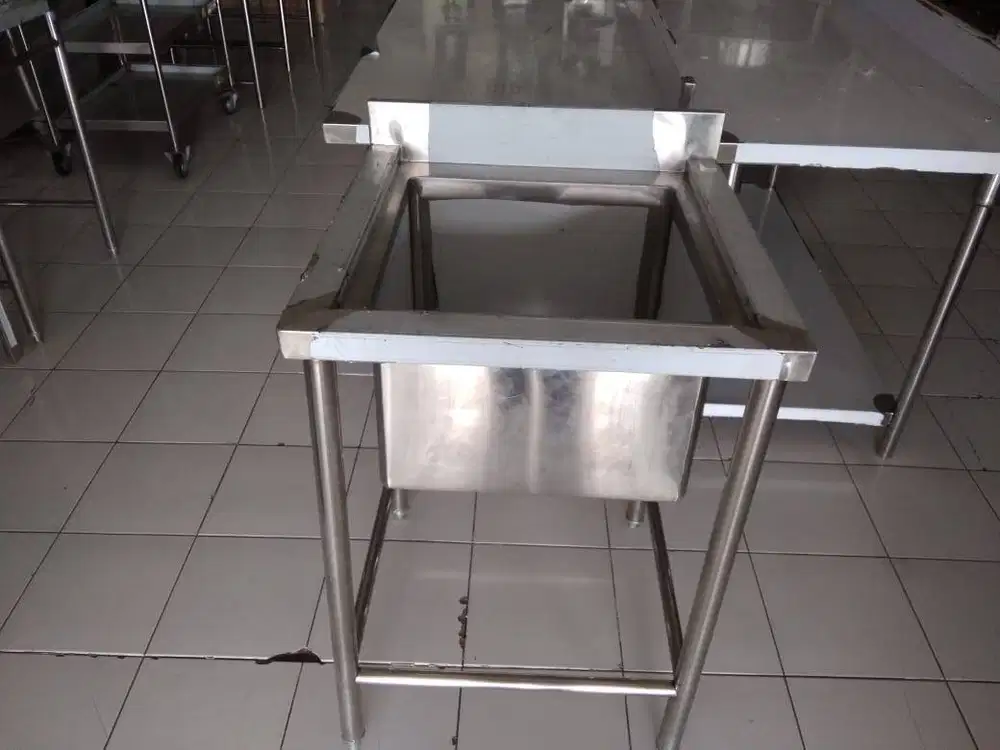 Stainless  Steel  Single  Sink