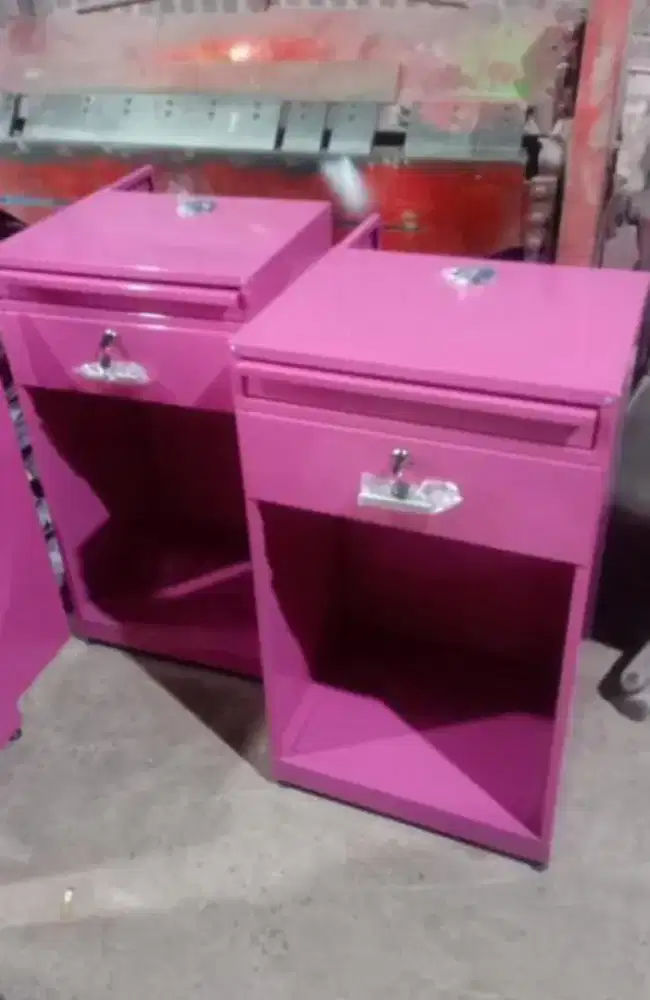 Meja Kasir Kecil Komputer