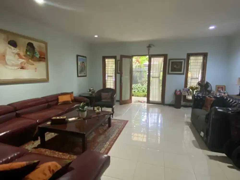 Dijual Rumah layak huni Jl Kerinci, Keb.Baru. Jakarta Selatan
