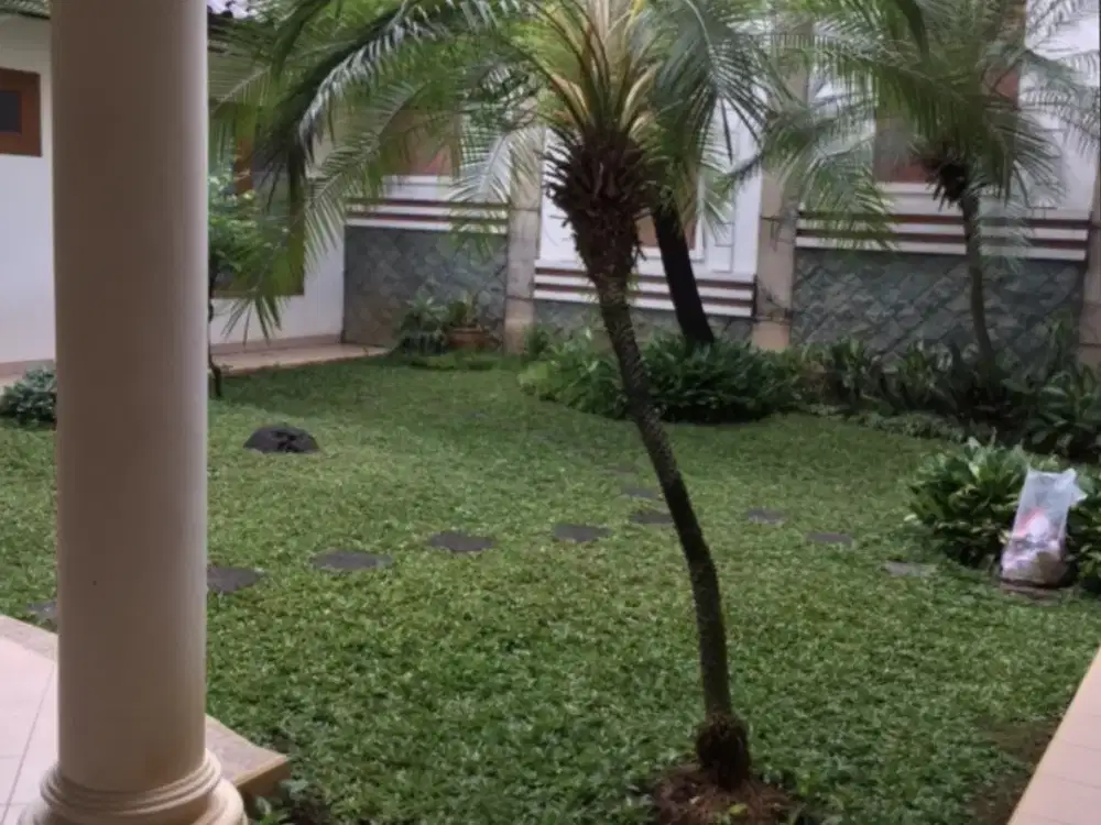 Rumah siap huni di Tebet Barat, kokoh Jakarta Selatan