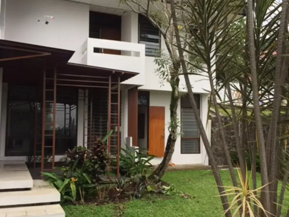 Rumah Daerah Hegarmanah Wetan, Bandung (Jual/Sewa)