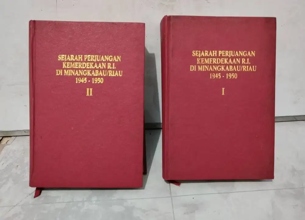 Buku Sejarah Perjuangan Kemerdekaan di Minangkabau Riau 1945 1950