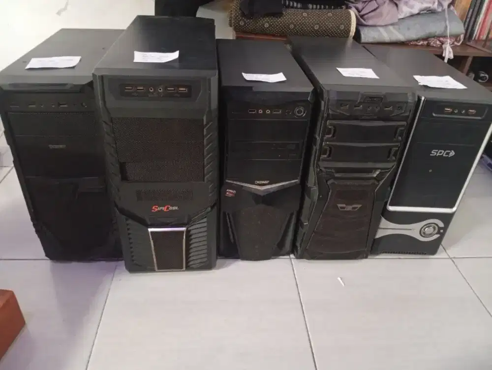 JUAL 5 CPU + 1 MONITOR LG 19 MINUS DIKIT
CPU SEMUA NORMAL