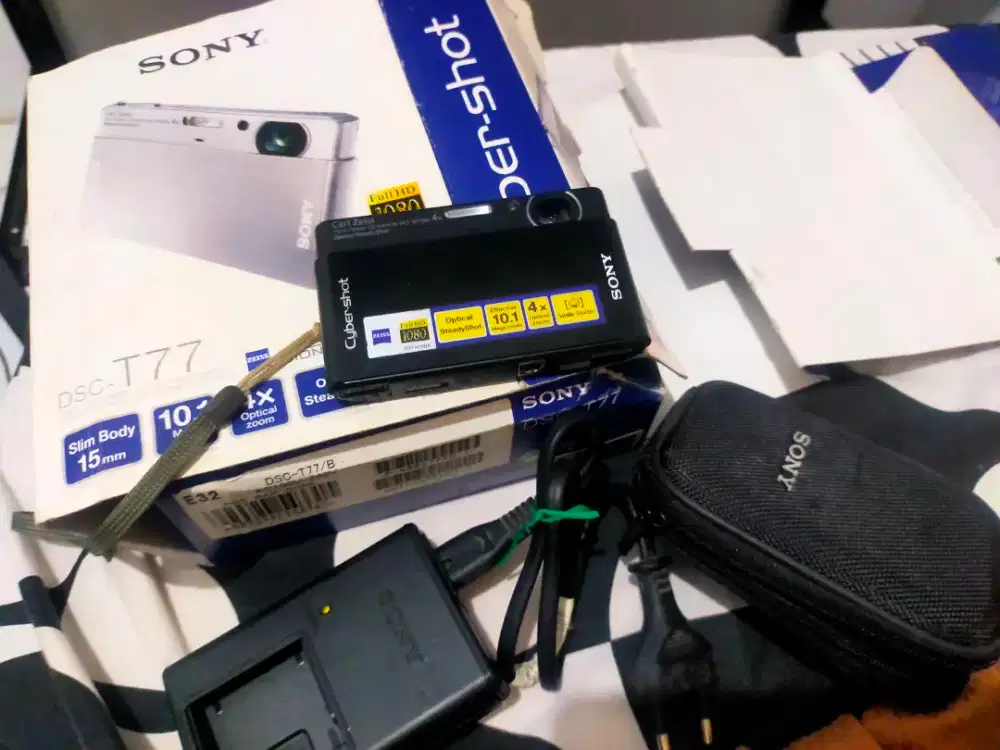 Kamera digital DSC-T77