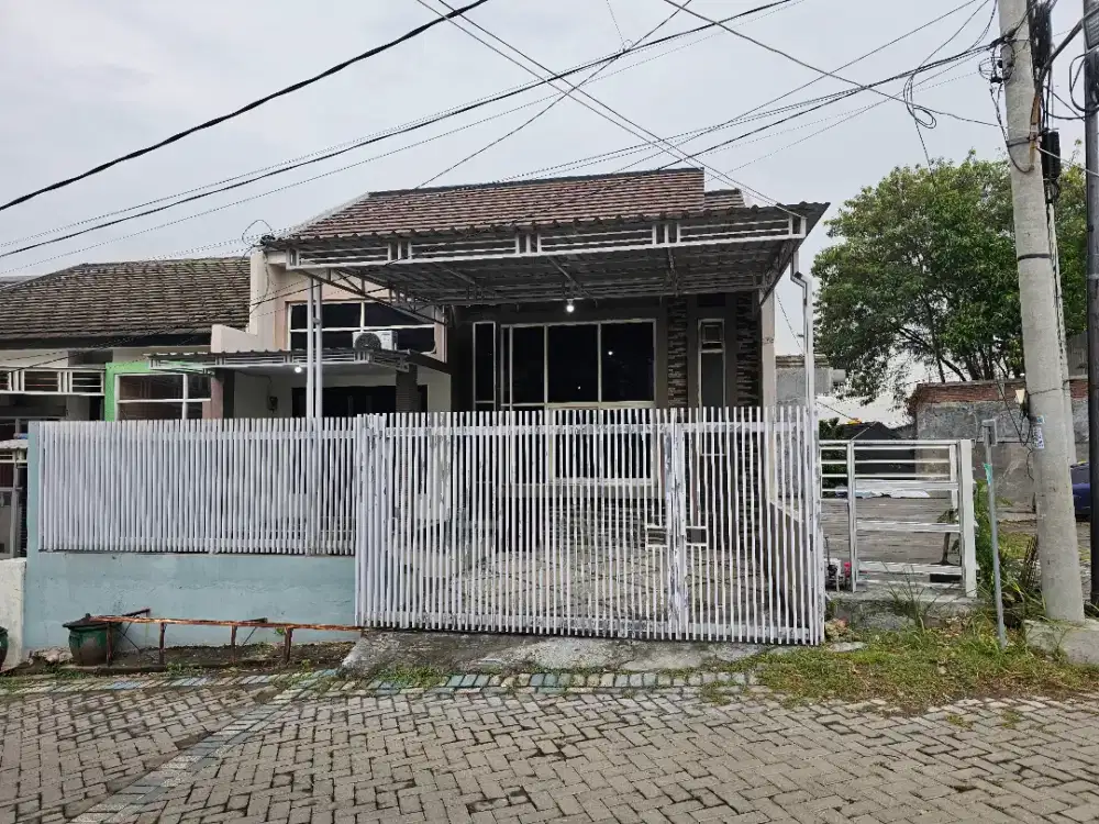 Disewakan kontrak tahunan rumah di Gresik Kota (Kosongan)