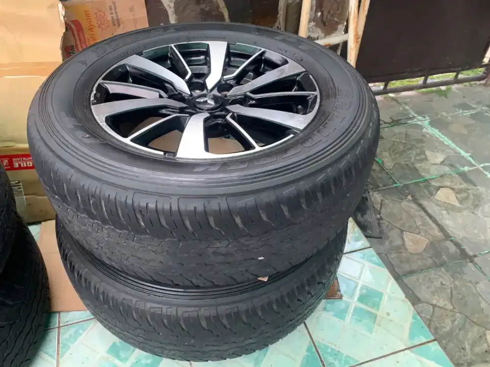 Velg original pajero dakar