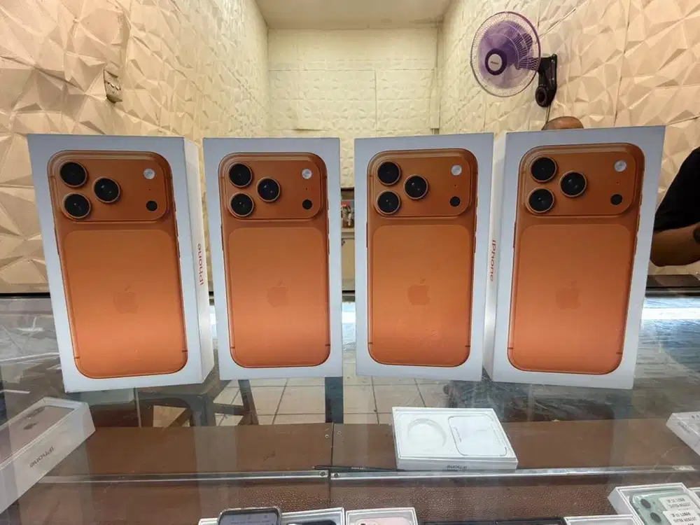 Urgent membeli cari iphone 17 pro max 17 pro seken baru gas yg punya y