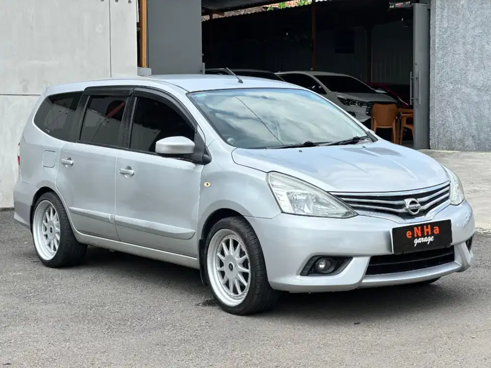 Nissan Grand livina XV Matic 2013 Top Istimewa!!