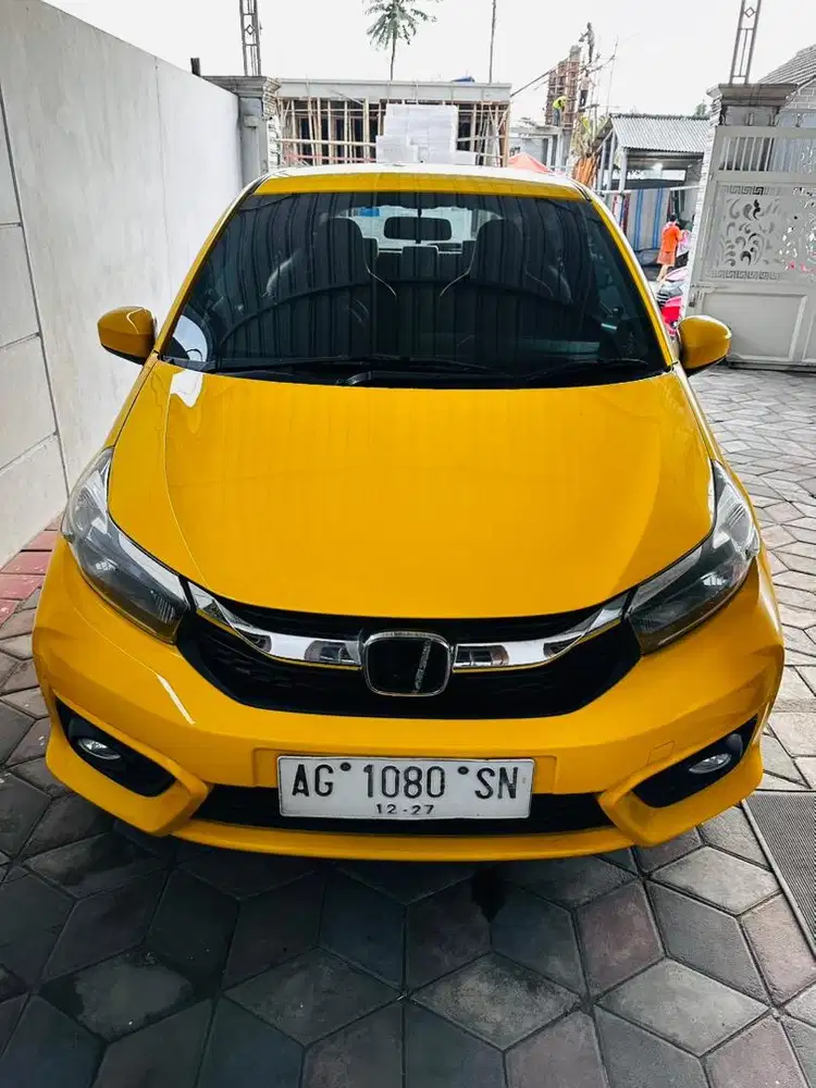 Brio 2022 kuning automatic at metic E upgrade RS