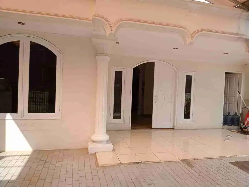 dijual rumah siap huni di kelapa gading