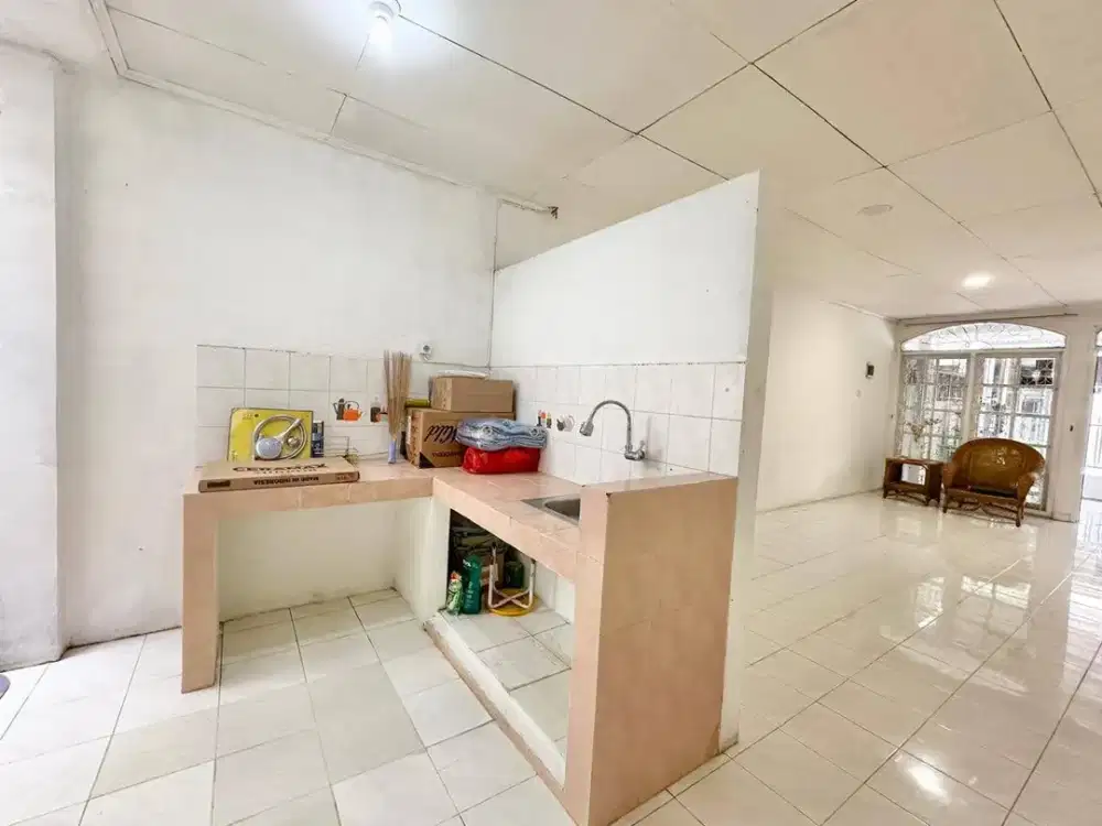 Disewakan Rumah 1,5 Lantai Siap Huni Di Kelapa Gading, Jakarta Utara
