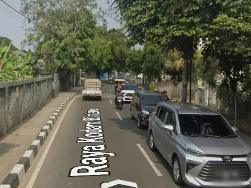 Rumah pinggir jalan raya bonus kios di Pesanggrahan Bintaro Jaksel
