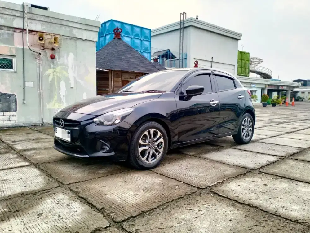 Mazda 2 Gt Hitam Matic Hitam 2017