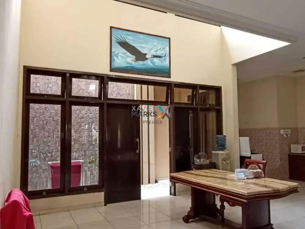 Rumah Klasik Terawat Strategis di Nol jalan Pulau pulau Klojen Malang