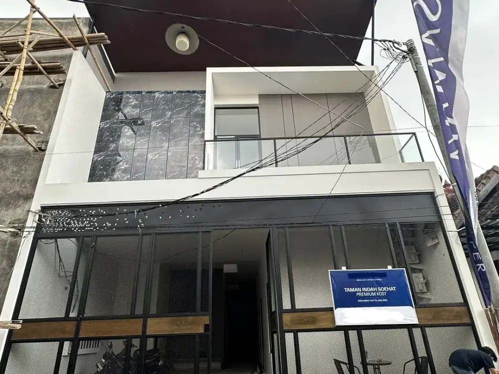 Kost Premium Samping Permata Jingga Dekat Kampus UB