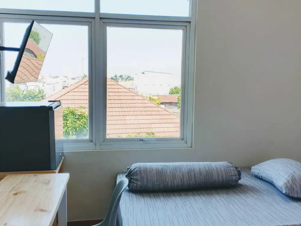 Ton - Dijual Rumah Kost Kosambi Tangerang 12 Kamar 3 lantai Furnish