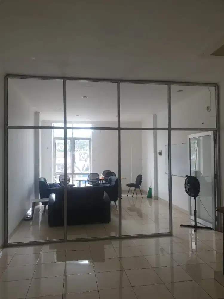 Specialis alumunium kaca