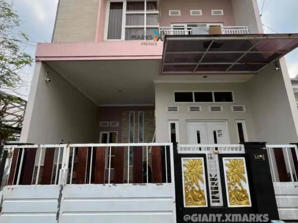 Rumah Modern minimalis 2 Lantai siap huni di Joyoagung Lowokwaru Malang