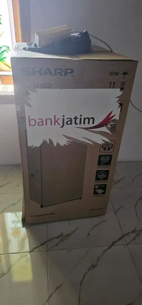 Kulkas sharp 1 pintu baru