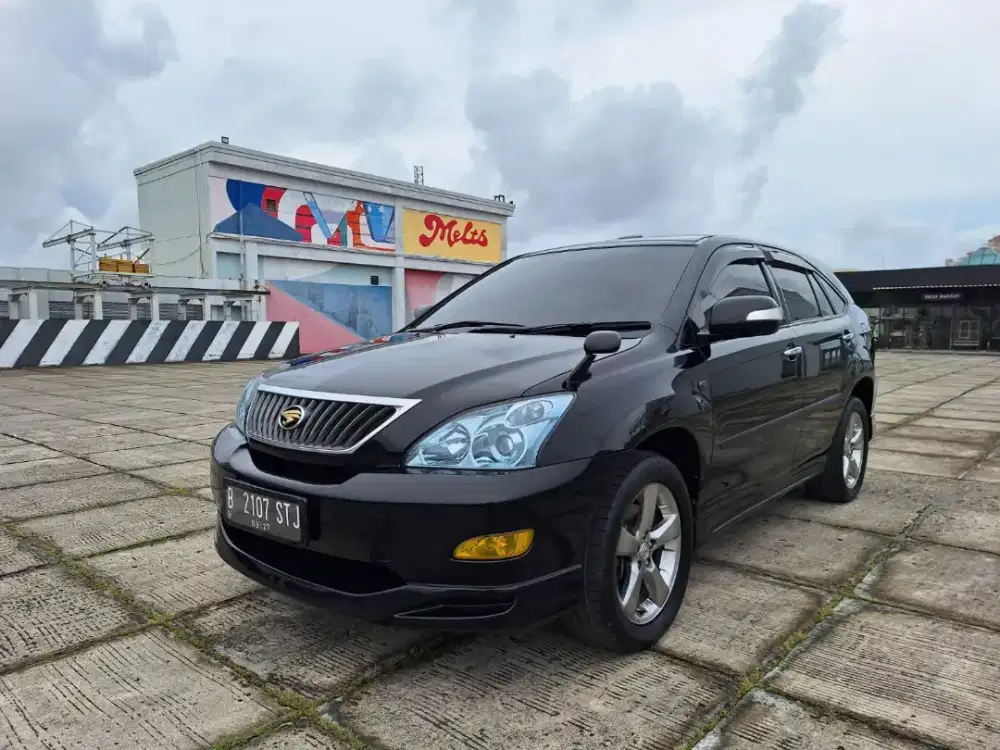 Toyota Harrier L premium Hitam Matic 2011