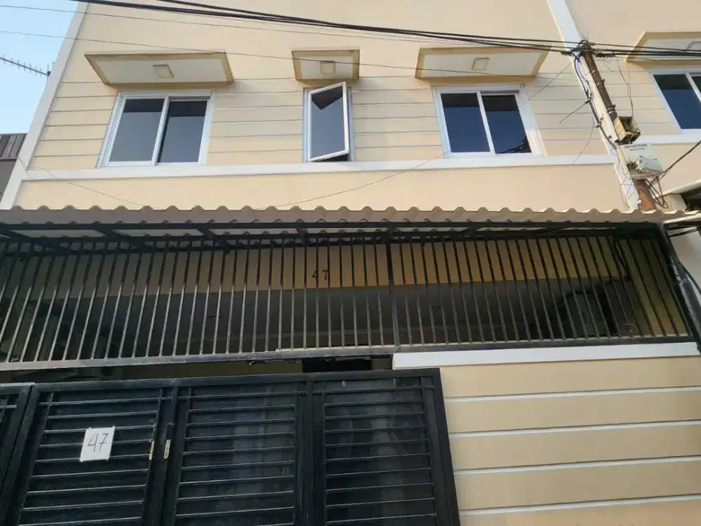 Ton - Dijual Rumah Kost Tanjung Duren Jakarta Barat 28 Kamar Furnish
