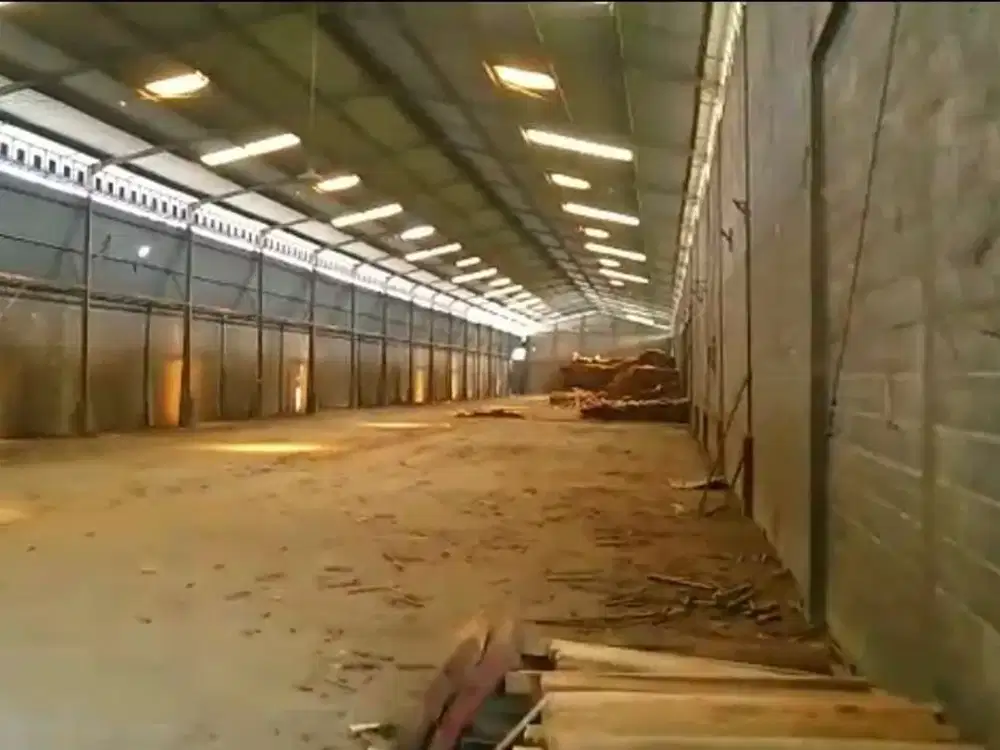 DISEWAKAN X PABRIK KAYU KAWASAN KABUPATEN PASURUAN